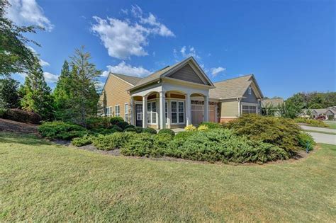 Village at Deaton Creek, Hoschton Real Estate .
